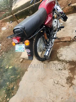 Bajaj Boxer 100 2026 Red