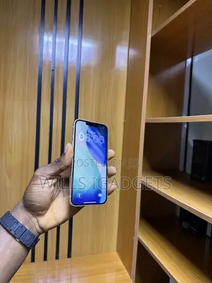 Apple iPhone 13 128 GB Pink