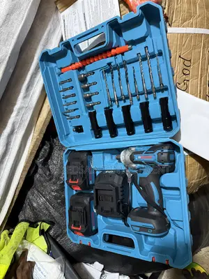 Makita Cordless Impact Wrench 1/2”inchs 