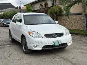 Toyota Matrix 2007 White