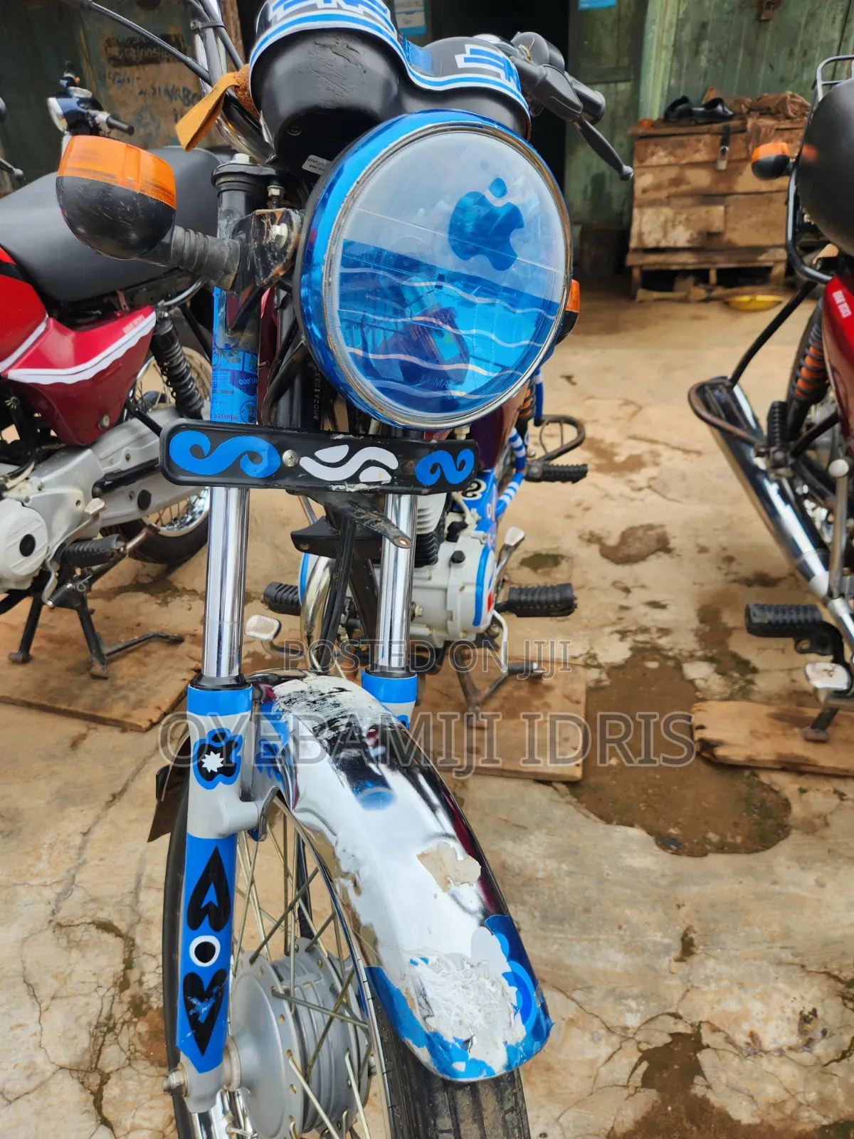 Bajaj Boxer 100 2026 Red