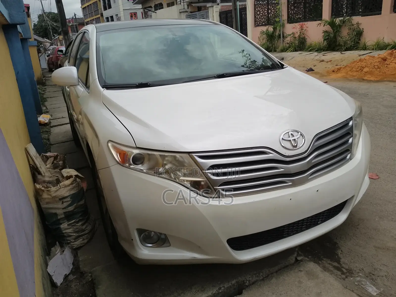 Toyota Venza 2010 White