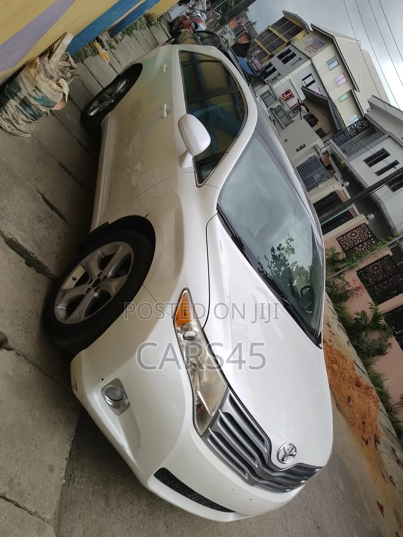 Toyota Venza 2010 White