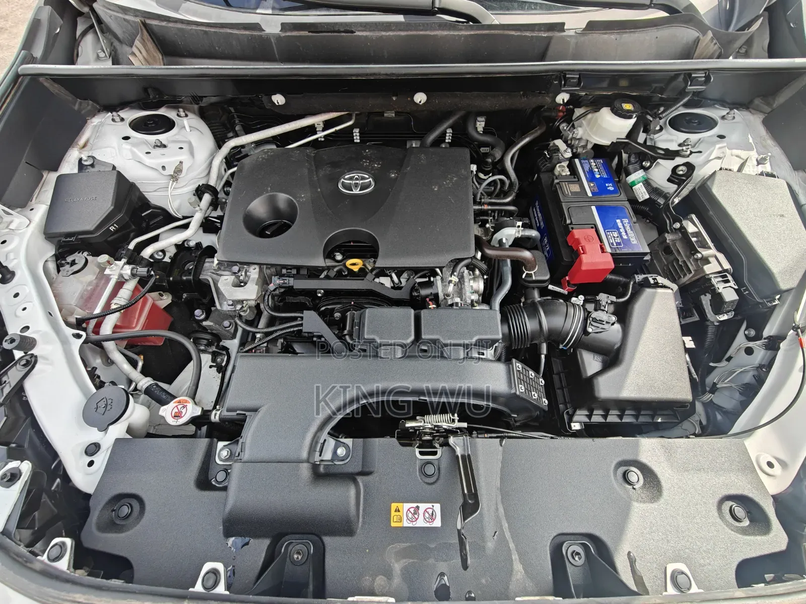 Toyota RAV4 2023 White
