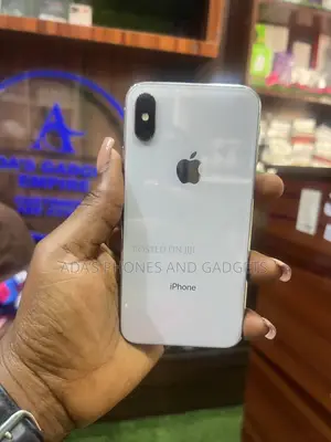 Apple iPhone X 64 GB White