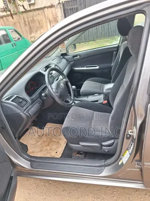 Toyota Camry SE 4dr Sedan (2.4L 4cyl 5A) 2005 Gray