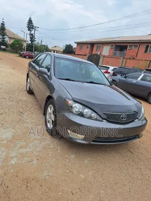 Toyota Camry SE 4dr Sedan (2.4L 4cyl 5A) 2005 Gray