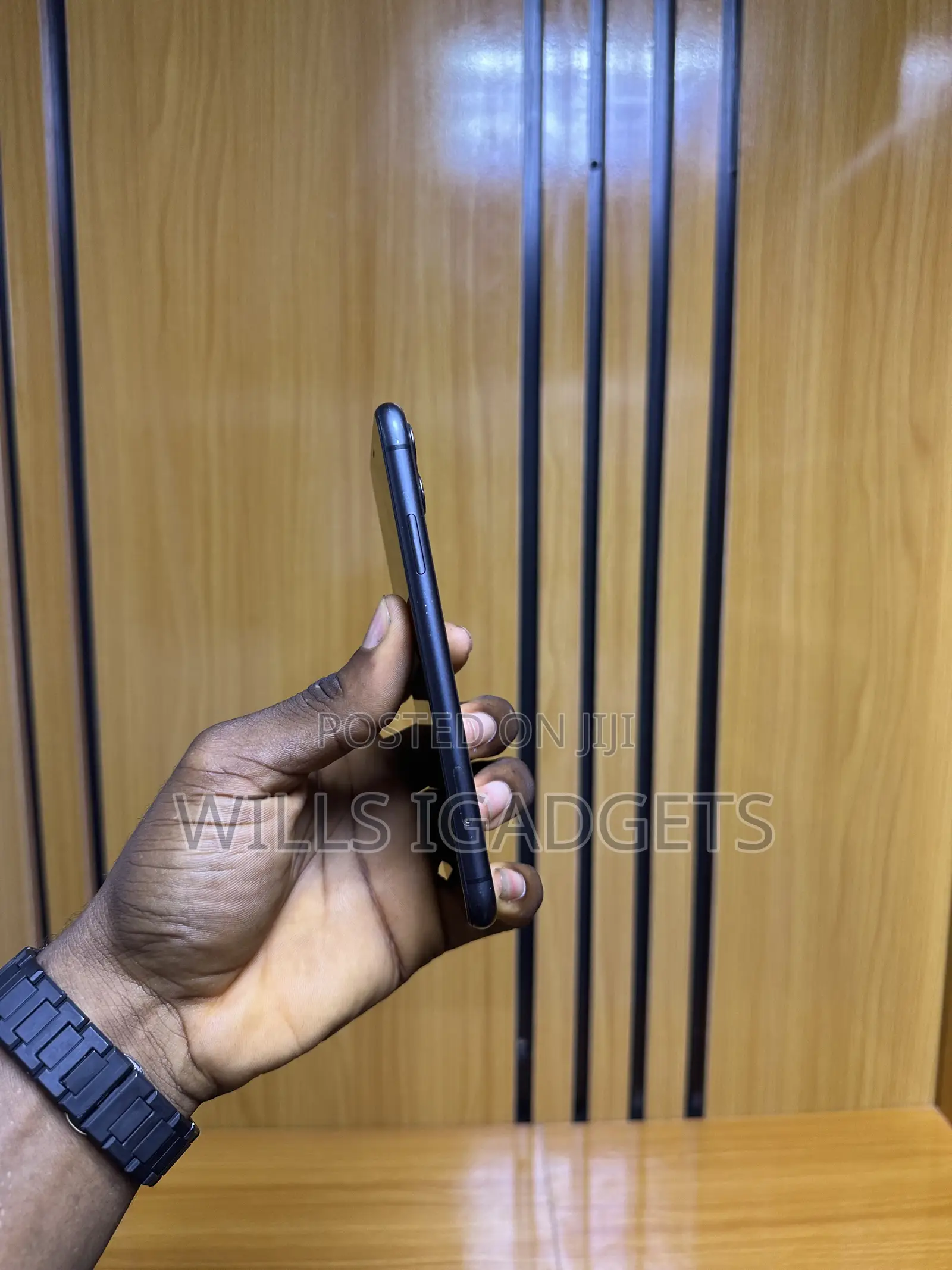 Apple iPhone 11 64 GB Black