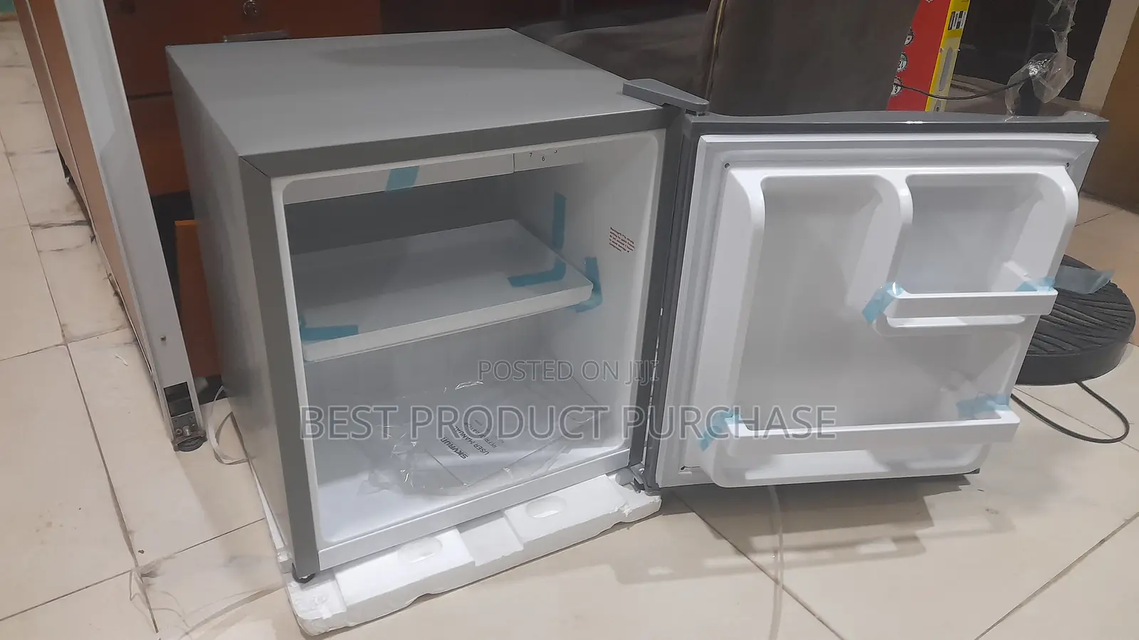 Skyrun BCD-50HW Compact Refrigerator