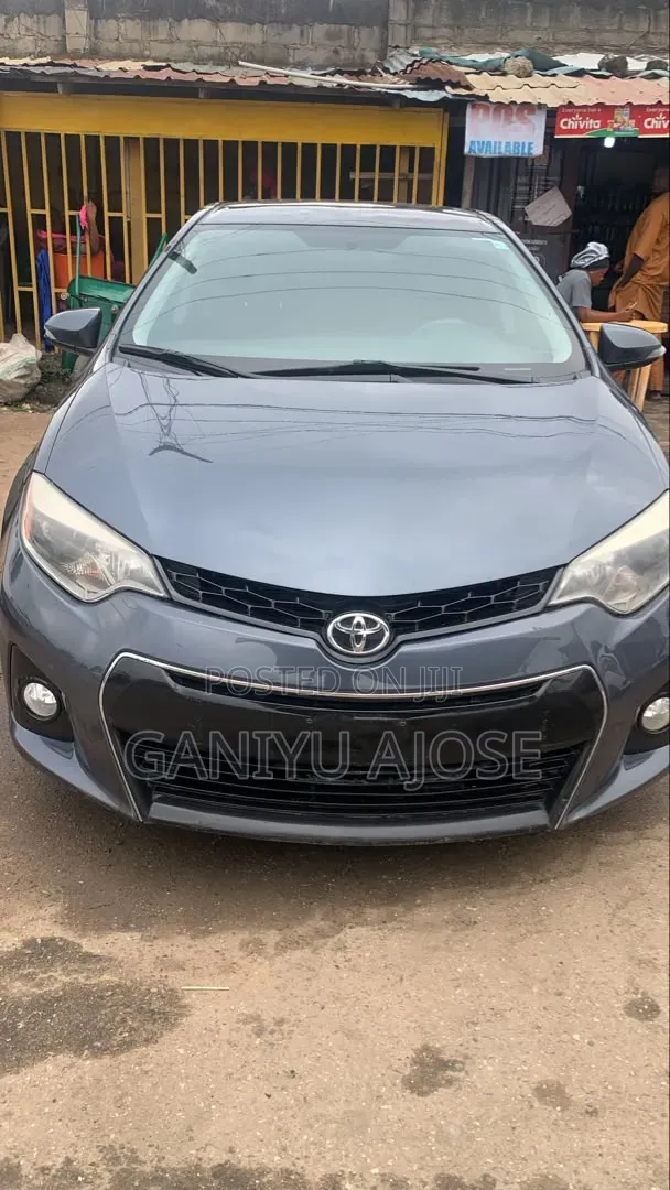 Toyota Corolla 2017 Blue