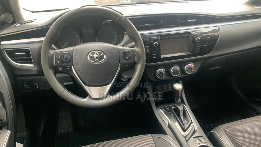 Toyota Corolla 2017 Blue