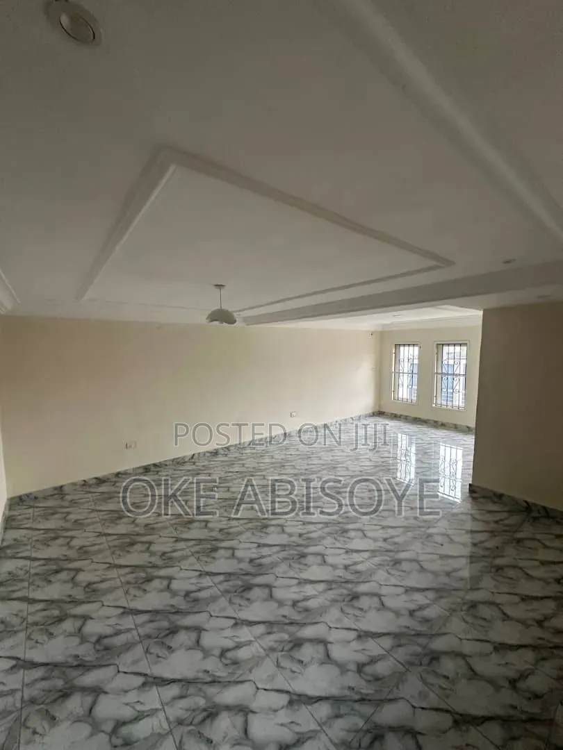3bdrm Duplex in Oke-Badan, Akobo for rent