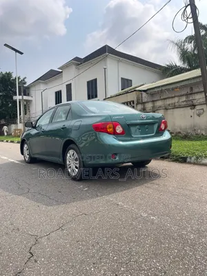 Toyota Corolla LE 4dr Sedan (1.8L 4cyl 4A) 2010 Green