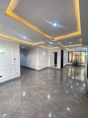3bdrm Apartment in Lekki Phase 1 for rent
