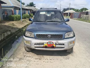 Toyota RAV4 1999 Blue