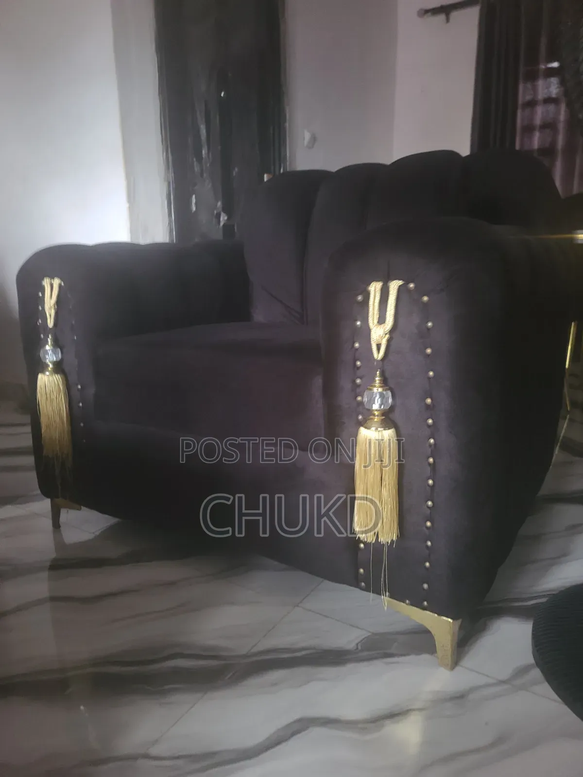 Single Sofa