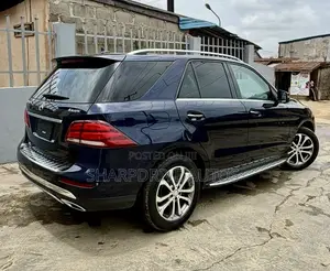 Mercedes-Benz GLE-Class GLE 350d 4MATIC 2016 Blue