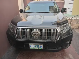 Toyota Land Cruiser Prado 2018 Black