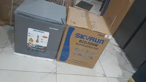 Skyrun BCD-50HW Table Top Fridge for Hostel and Office