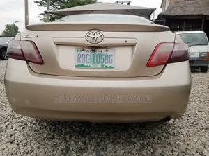 Toyota Camry LE 4dr Sedan (2.4L 4cyl 5A) 2007 Gold