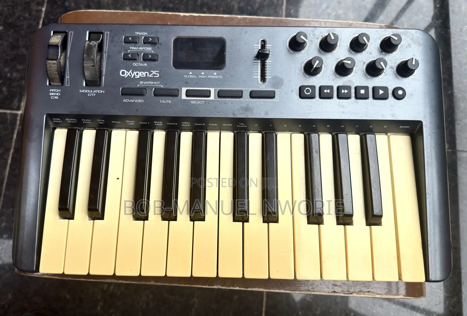 M Audio Oxygen 25 MIDI Keyboard