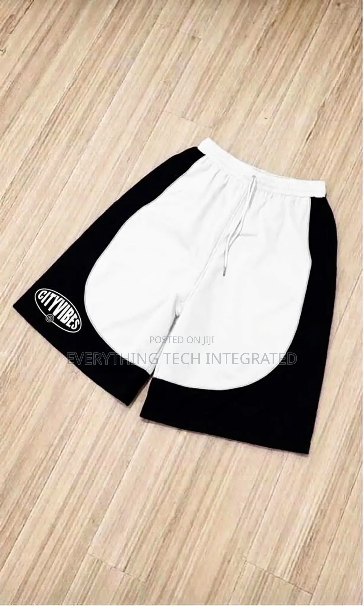 City Quality Track Short