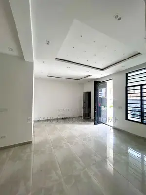 3bdrm Apartment in Lekki Phase 1 for rent