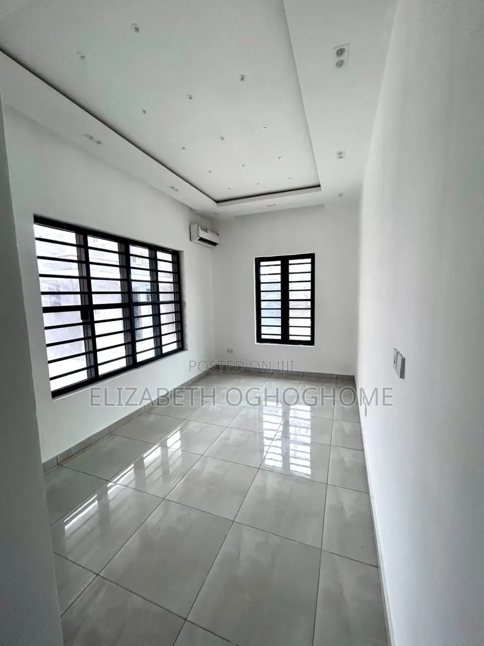 3bdrm Apartment in Lekki Phase 1 for rent