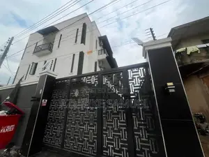 4bdrm Townhouse / Terrace in Omole Phase 2 for rent