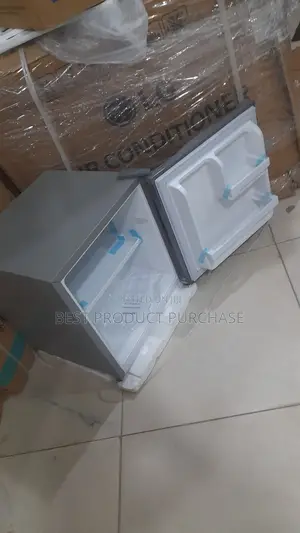 Durable Skyrun BCD-50HW Mini Refrigerator for Offices