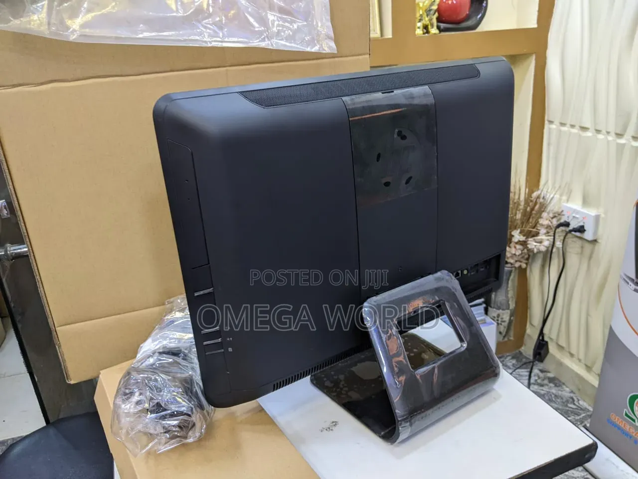 New Desktop Computer HP EliteOne 800 8GB Intel Core i3 HDD 500GB
