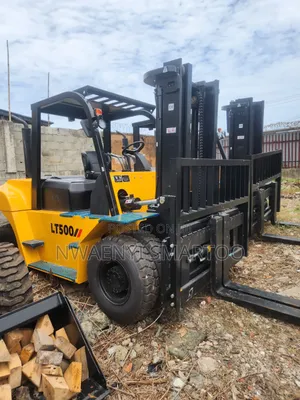 DGm 10ton Forklift by 3meters Hight