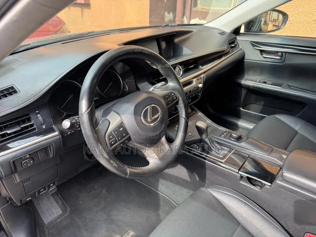 Toyota Camry 2016 Black