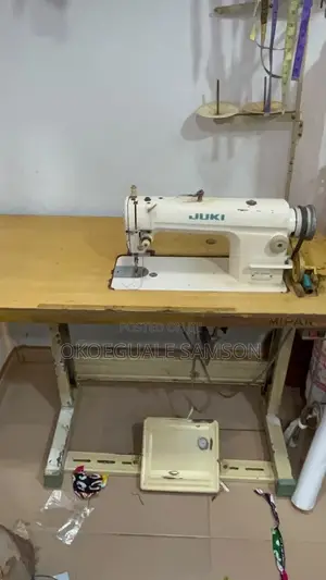 Juki Industrial Sewing Machine