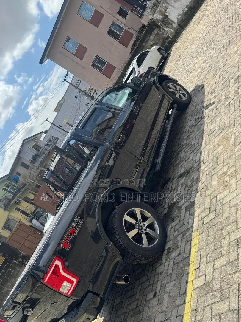 Ford F-150 2017 Black
