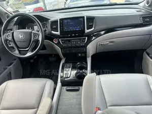 Honda Pilot Touring 4dr SUV (3.5L 6cyl 9A) 2016 Blue