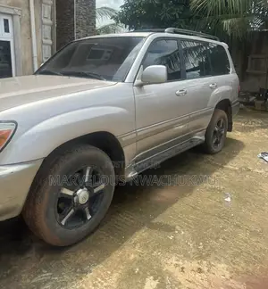 Toyota Land Cruiser HDJ 100 2000 Silver