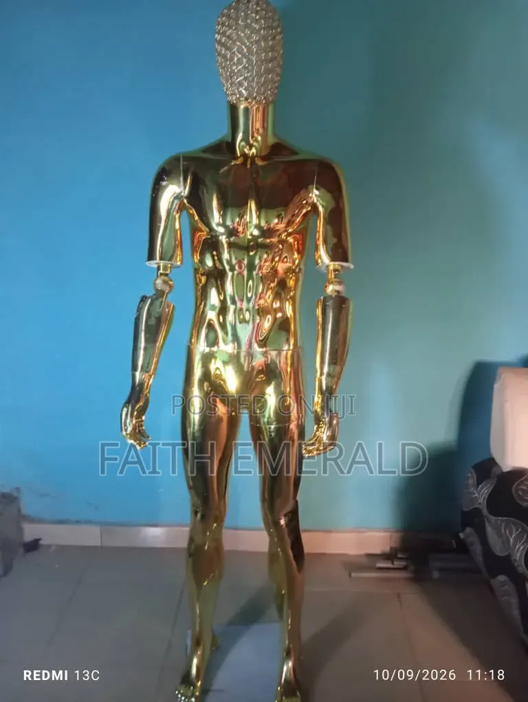 “Mannequin