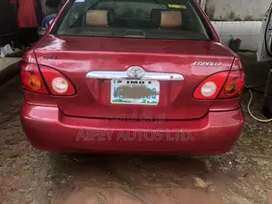 Toyota Corolla 2004 Red