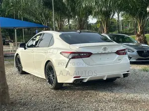 Toyota Camry XSE 2021 White