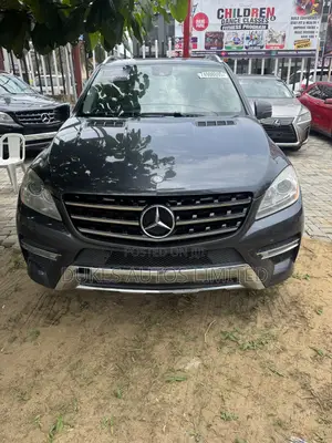 Mercedes-Benz M Class ML 550 4Matic 2013 Gray