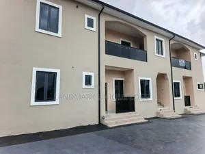 3bdrm Block of Flats in F01 Estate, Kubwa for rent