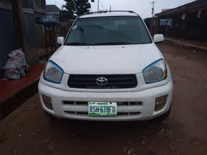 Toyota RAV4 2004