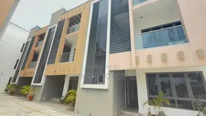 4bdrm Duplex in Banana Island for rent