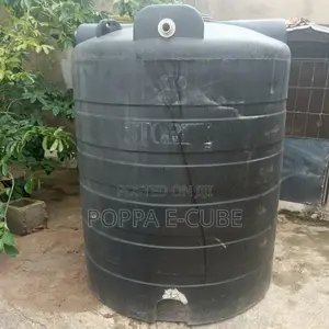 Fairly Used 2000L Storex Tank (Repairable Base Leak)