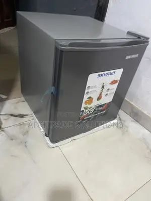 Skyrun BCD-50HW Compact Refrigerator 48L