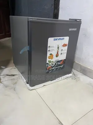 Skyrun BCD-50HW Compact Refrigerator 48L