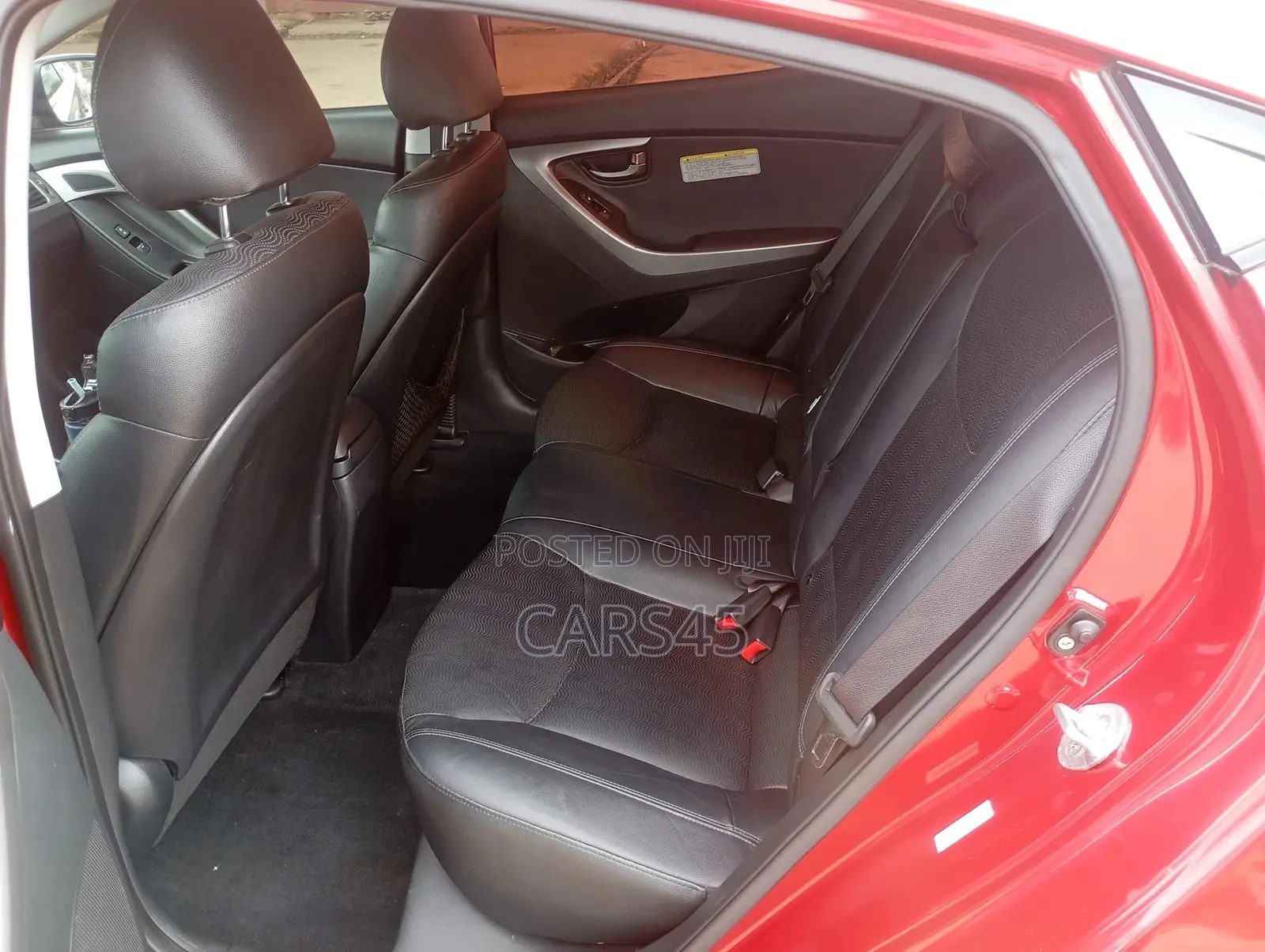 Hyundai Elantra 2012 Red