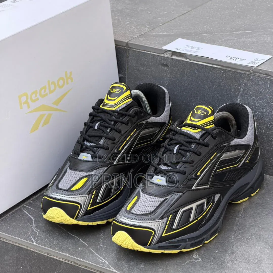 Reebok Road Ultra Sneakers