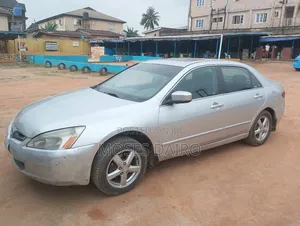 Honda Accord 2004 Silver
